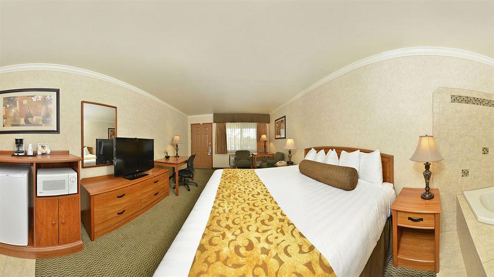เบสต์ เวสเทิร์น ฮอลิเดย์ โฮเต็ล Hotel คูสเบย์ ภายนอก รูปภาพ